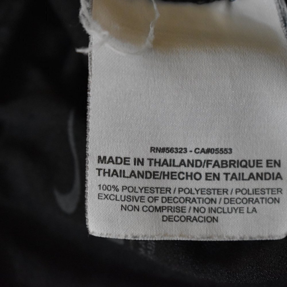 Nike Shorts w/Pockets Size XL - Picture 4 of 5